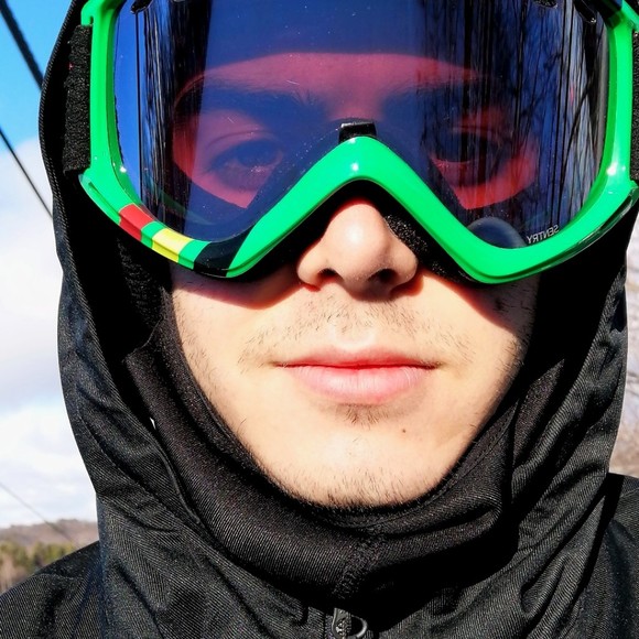 Profile Picture of Adam Mari (@mariman777) on Poshmark