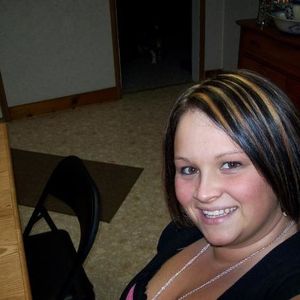 Profile Picture of Carrie Patton (@luckybear2687) on Myspace