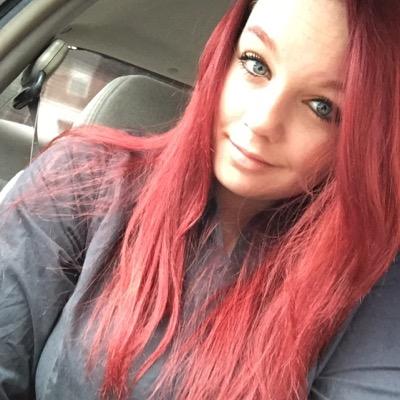 Profile Picture of Meloni Holbert (@MelOhKnee) on Twitter