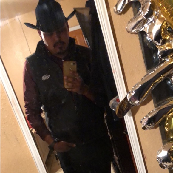 Profile Picture of Alfredo Pintor (@alfredopintor) on Poshmark