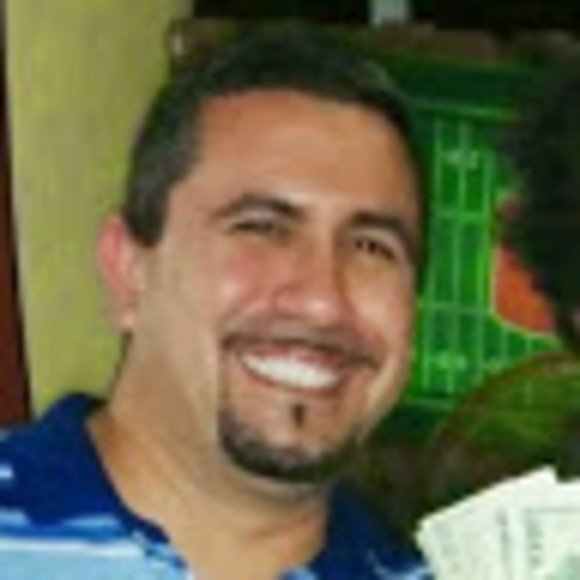 Profile Picture of Jimmy Paz (@jimmypaz33) on Poshmark