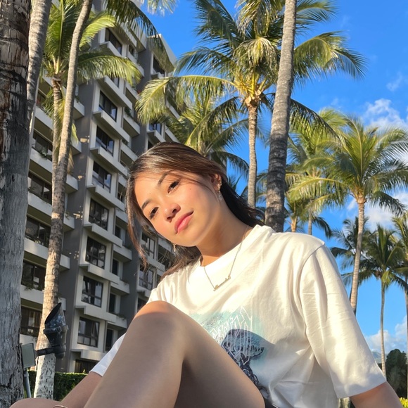 Profile Picture of Alex Dalisay (@a_dalisay) on Poshmark