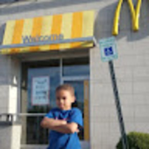 Jamil Green - Poshmark Profile Picture of Jamil Green (@megamil088) on Poshmark