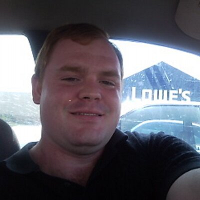 Profile Picture of Christopher Cordell (@wolfmanred) on Twitter