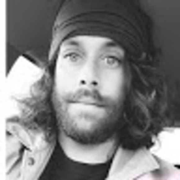 Profile Picture of James Notley (@james_notley) on Poshmark