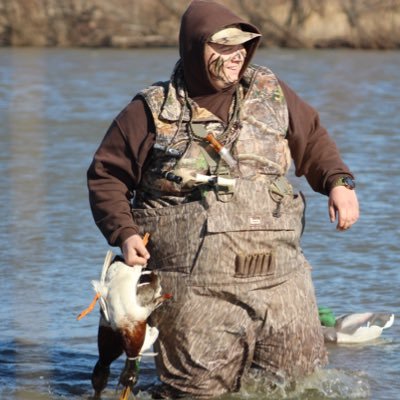 Profile Picture of Brock Droescher (@BassBucksNDucks) on Twitter