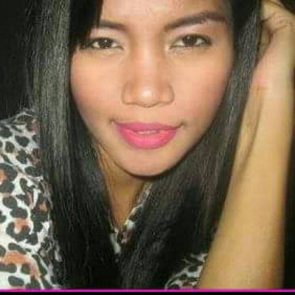 Profile Picture of Jindy Mabini (@jindy) on Poshmark