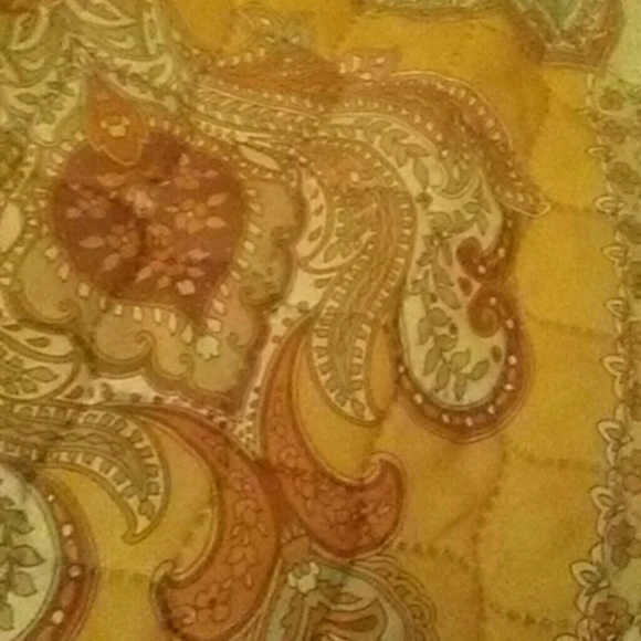 Profile Picture of Jerry Wayne (@jerrypogba) on Poshmark