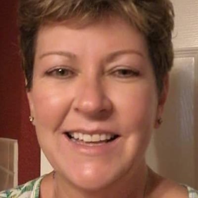 Profile Picture of Michelle Ledoux (@MichelleLedou10) on Twitter