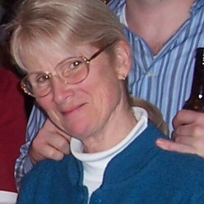 Profile Picture of Lynda Pratt (@LyndaOP) on Twitter