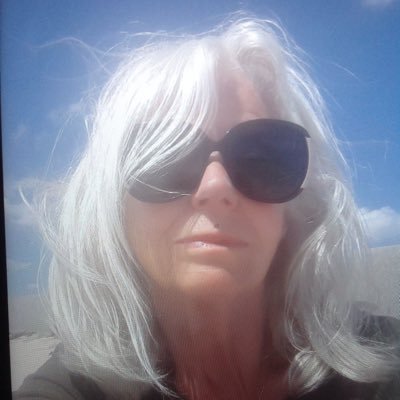 Profile Picture of Julia.Mathieu (@JuliaMathieu14) on Twitter