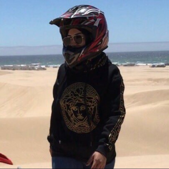 Profile Picture of Molly Ali (@alkhafaji92) on Poshmark