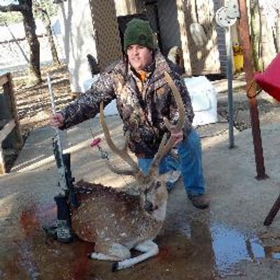 Profile Picture of James Farris (@FamesJarris) on Twitter