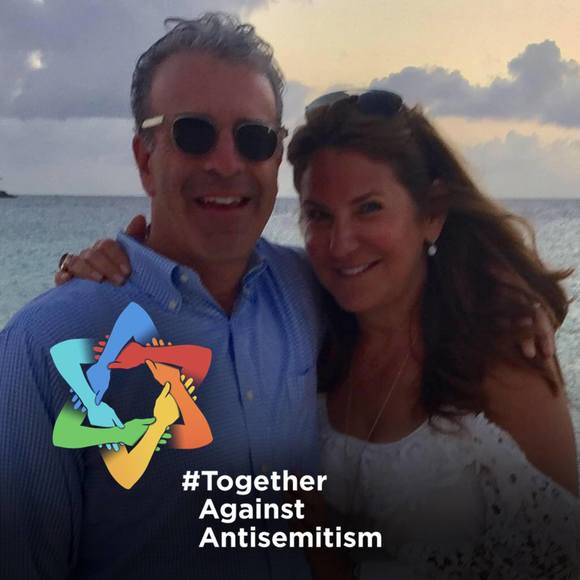 Profile Picture of Lori Kupferberg (@lorikupferberg) on Poshmark