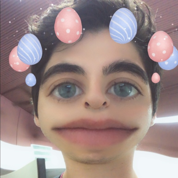 Profile Picture of Gallagher Martin (@gally1213) on Poshmark