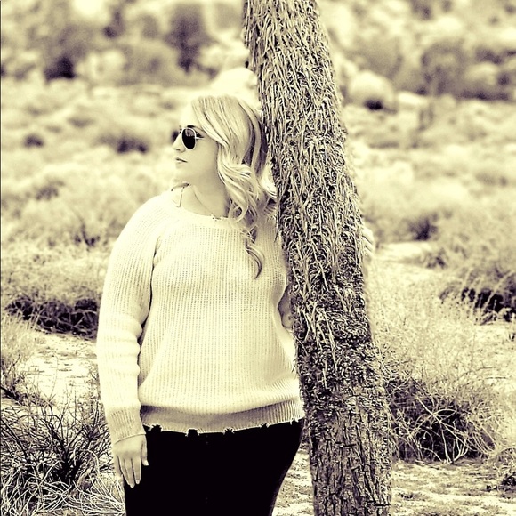 Profile Picture of Cassie Cronley (@cccronley) on Poshmark