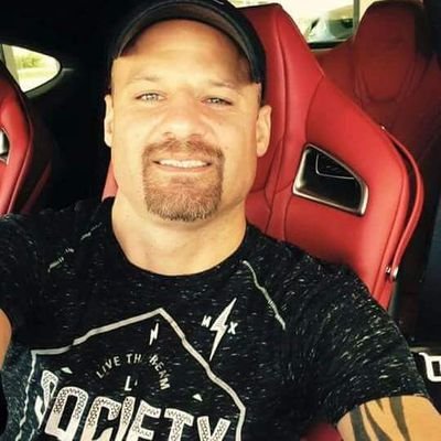 Profile Picture of Josh Arends (@ArendsJoshua) on Twitter