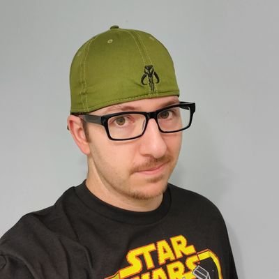 Profile Picture of Mike Moriarty (@TheFanboyAwaits) on Twitter