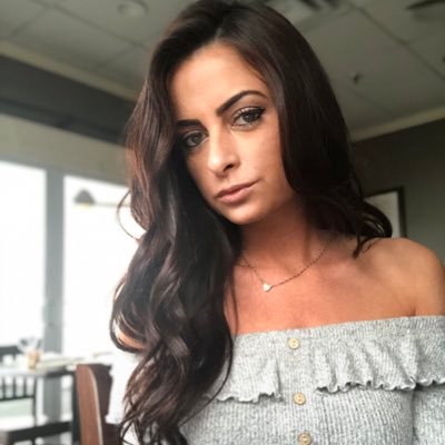 Profile Picture of Ashley Gordon 🌻 (@ashleykgordon) on Twitter