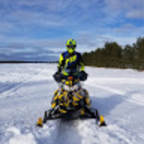 Profile Picture of Ian Gibson (@ian_gibson) on Poshmark