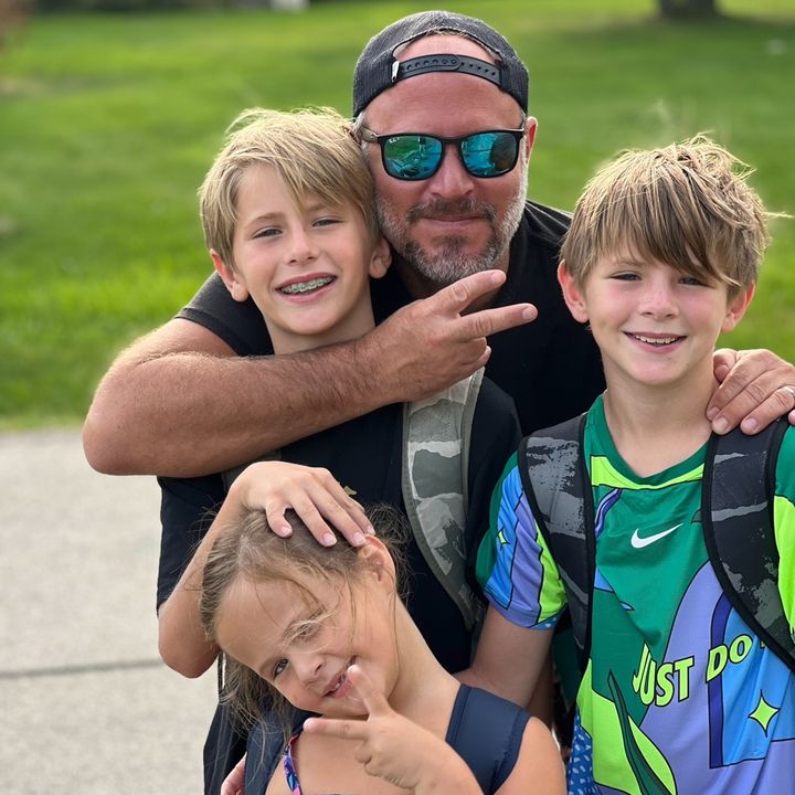 Profile Picture of Jeff Shuffles (@jeffshuffles) on Tiktok