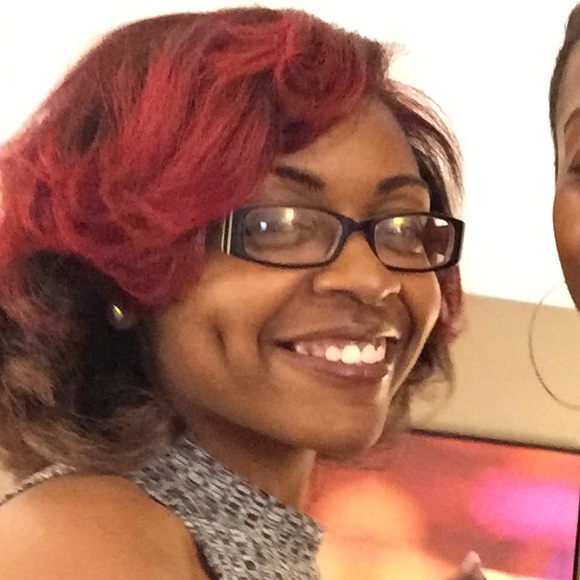 Profile Picture of Ayana Threadcraft (@ayanat) on Poshmark