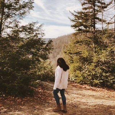 Profile Picture of Ashleigh Stottlemyer (@ShlayStott) on Twitter