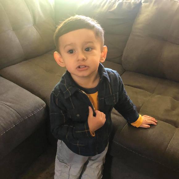 Profile Picture of Luis Jiminez (@luisjiminez) on Poshmark