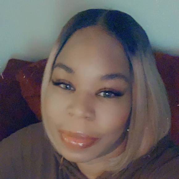 Profile Picture of Tammy Lightfoot (@tlitefoot) on Poshmark