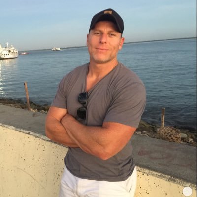 Profile Picture of Benjamin Wechsler (@benwex) on Twitter