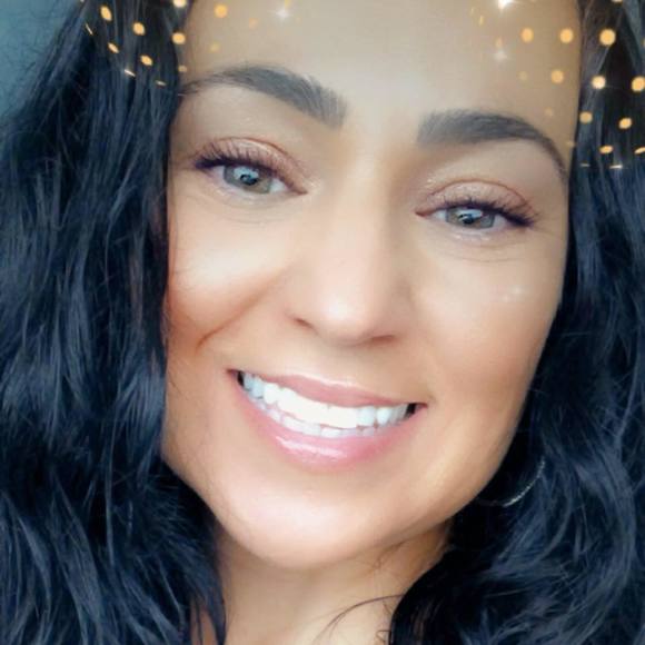 Profile Picture of Lynette marie Ranghelli (@lalav26) on Poshmark