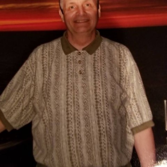 Profile Picture of Bruce Lazarczyk (@brucelazarczyk) on Poshmark