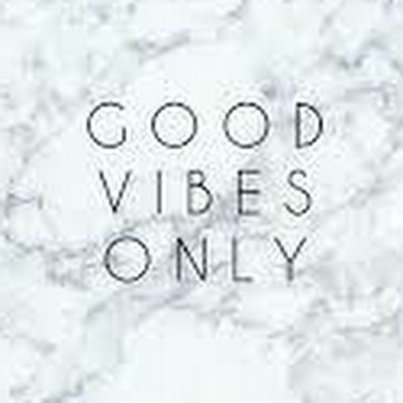 Paige Gill - Poshmark Profile Picture of Paige Gill (@paige_gill) on Poshmark