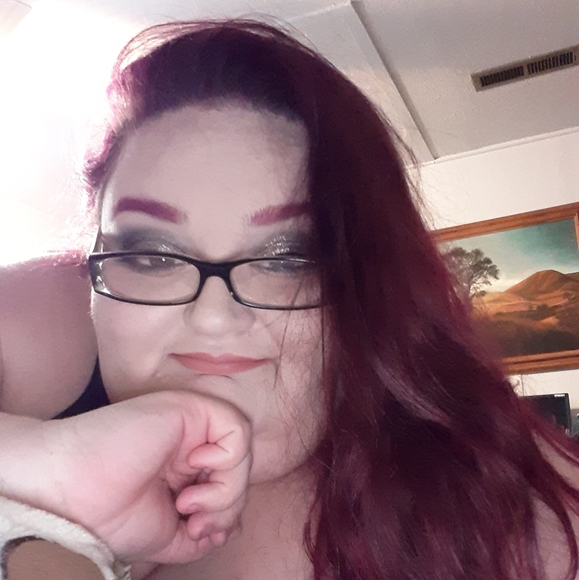 Profile Picture of Sheridan Robertson (@firebird945101) on Poshmark