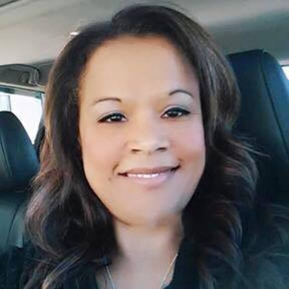 Profile Picture of Tameka Miles (@minnie19756726) on Poshmark