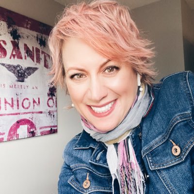 Profile Picture of Michele Petersen (@MicheleAP) on Twitter