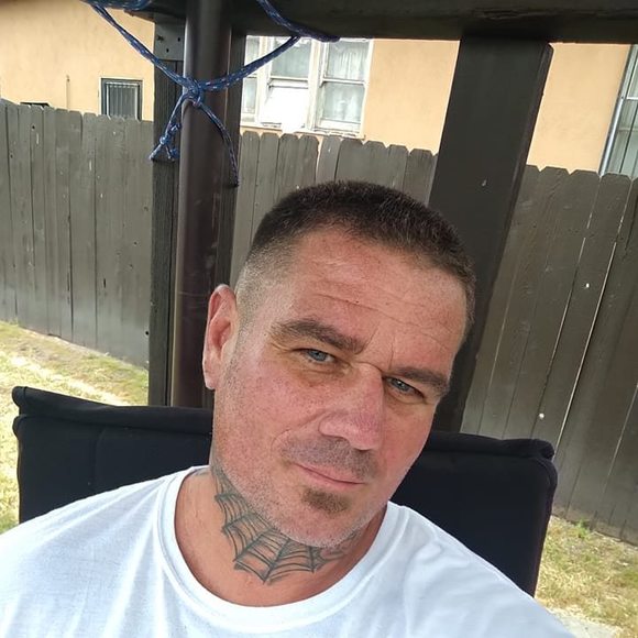 Profile Picture of Casey buzz Robison (@caseyrobison32) on Poshmark