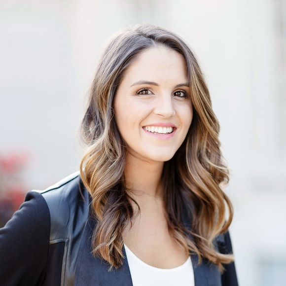 Profile Picture of Megan Smolinsky (@megansmolinsky) on Poshmark