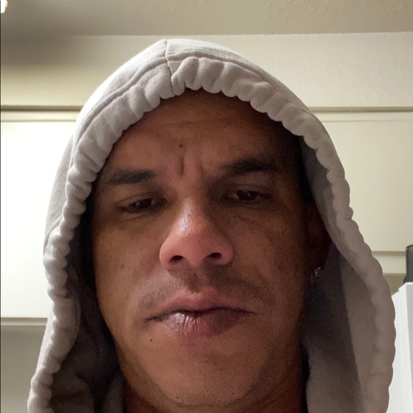 Profile Picture of Lazaro roberto Nodarse machado (@lazaroberto0606) on Poshmark