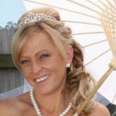 Profile Picture of Louise Eggleton (@louann72) on Twitter