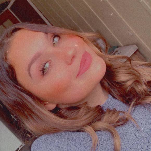 Profile Picture of Madison Picou (@madisonpicou) on Poshmark