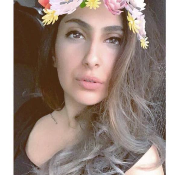 Profile Picture of Mina Sowdagar (@minsowdagar) on Poshmark