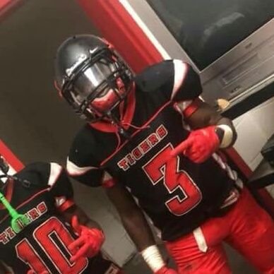 Profile Picture of Demarcus Moore (@DemarcusMoore17) on Twitter