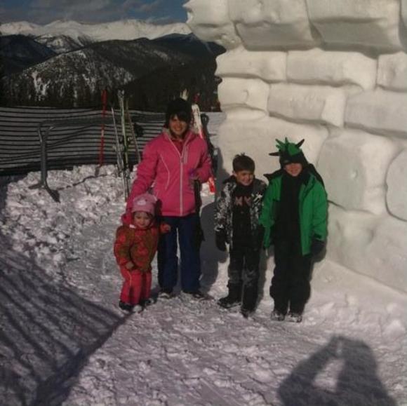 Profile Picture of Jane Cerejo (@janecerejo) on Poshmark