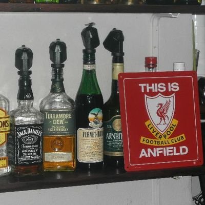 Profile Picture of Simon B (@Simon_B1981) on Twitter