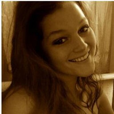 Profile Picture of Gretchen Pearson (@GLPIllustration) on Twitter