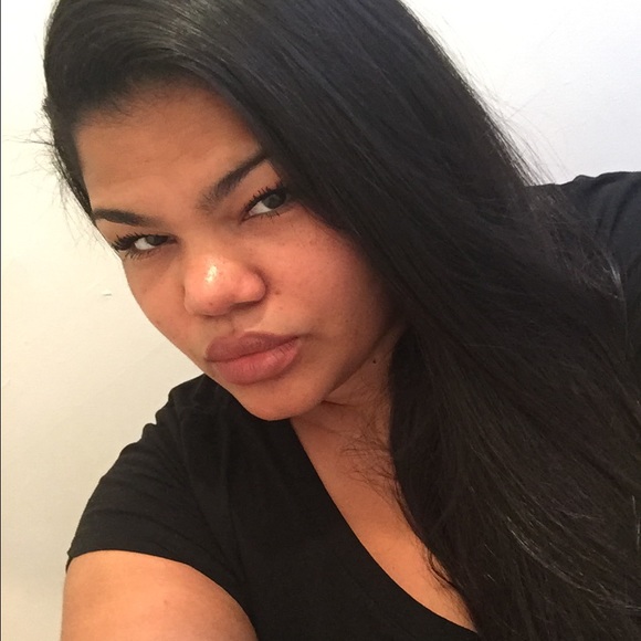 Profile Picture of Kathy Jimenez (@mrsblueskvr) on Poshmark