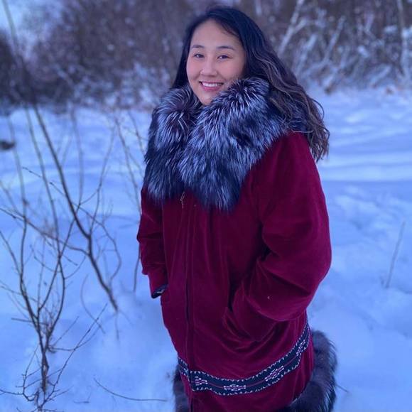 Profile Picture of Shauna Koonuk (@shaunakoonuk) on Poshmark