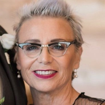 Profile Picture of Lori Halter (@LoriHalterl) on Twitter