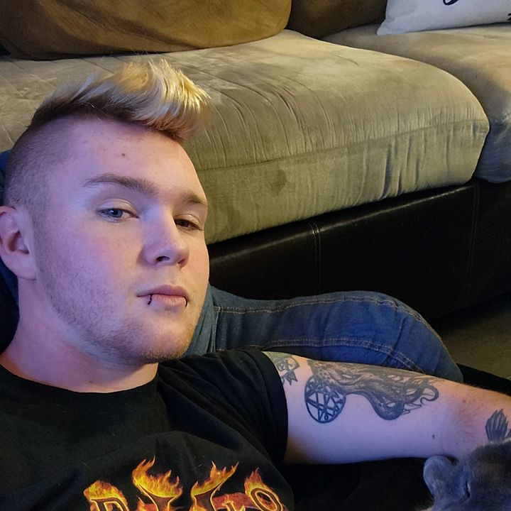 Profile Picture of Daniel Sloss (@danarchist) on Tiktok